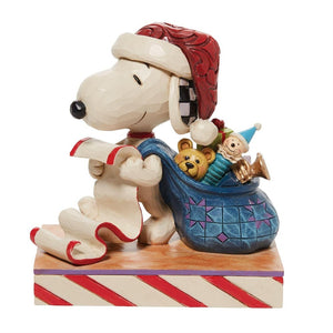Peanuts by Jim Shore - Santa Snoopy with List and Bag